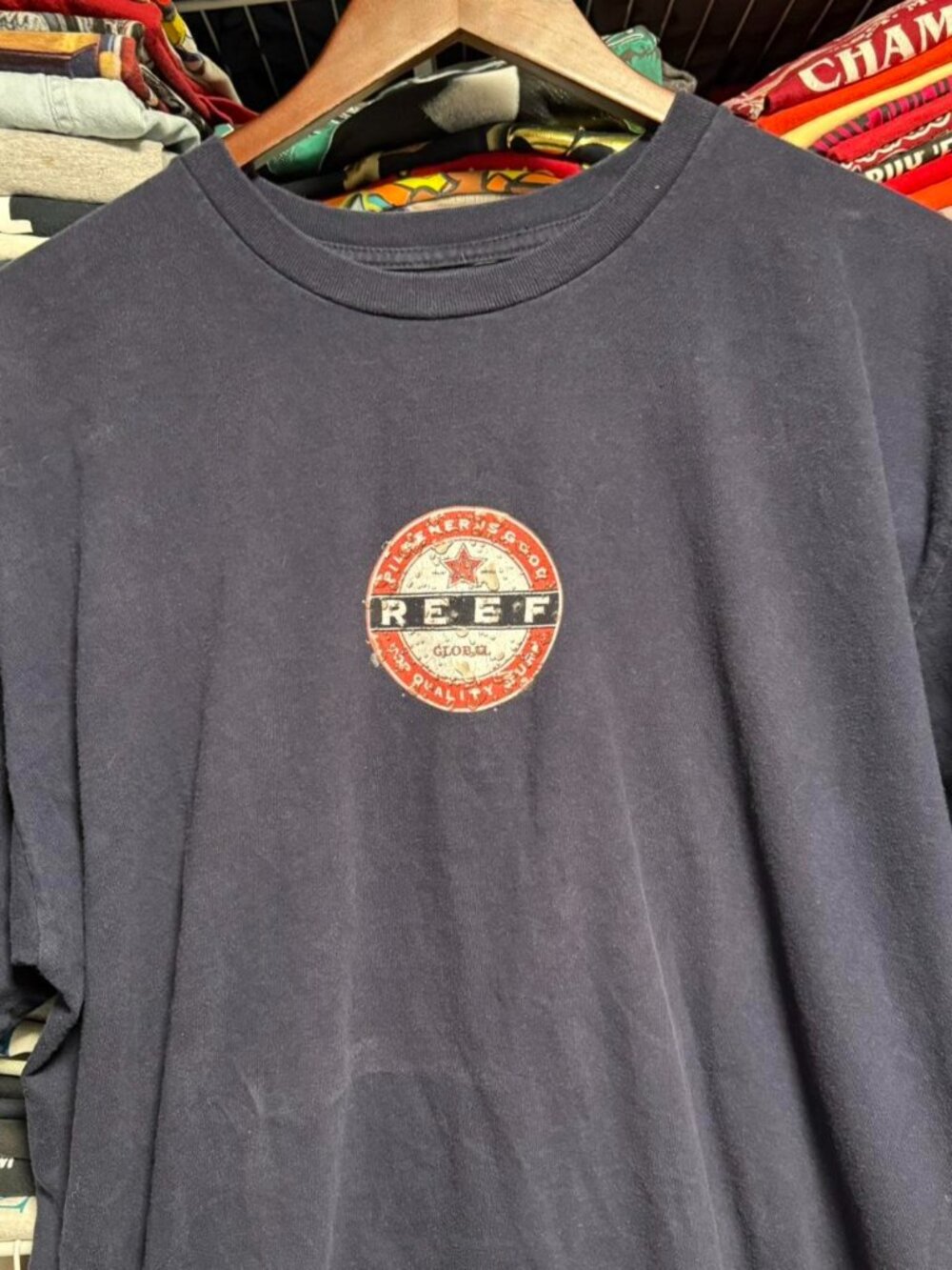 Reef surf wear beer bottle cap logo t shirt navy